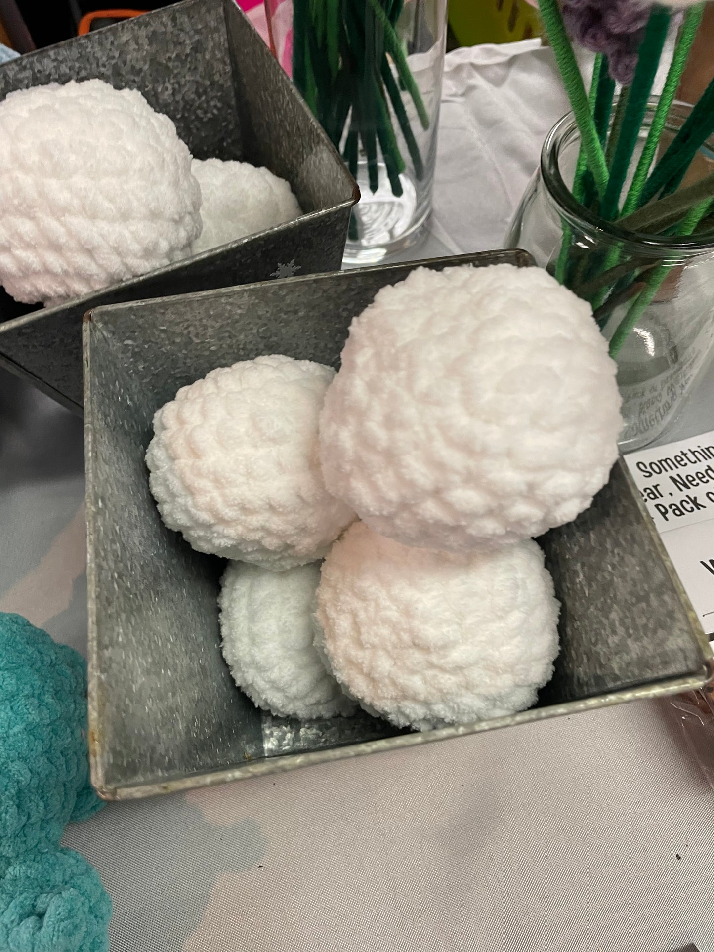 Handmade Snowballs Tin with Crochet Snowballs